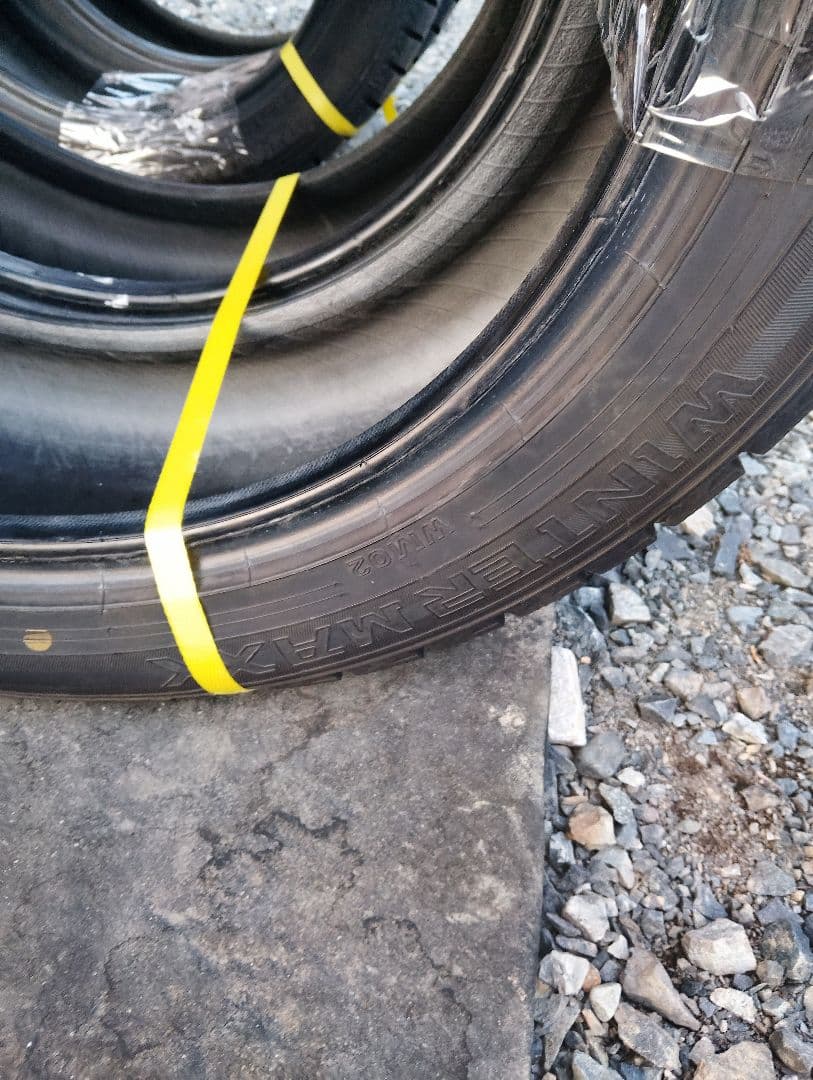 DUNLOP WINTERMAXX WM02 215/50R17　スタッドレス