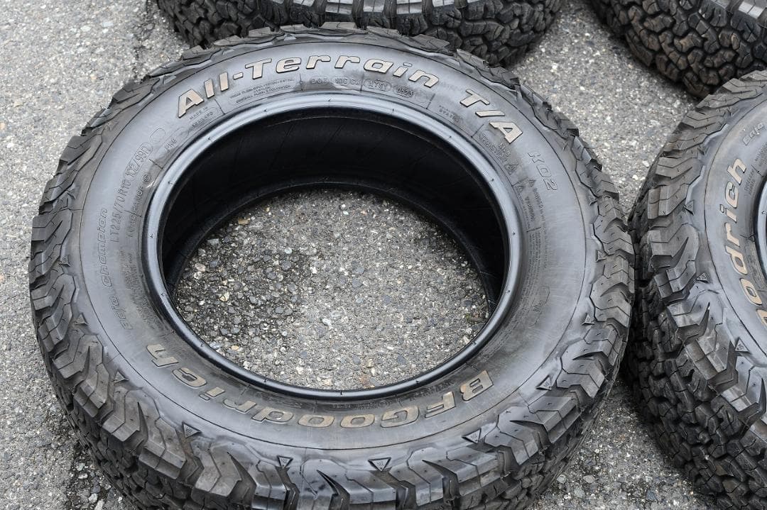 YOBFGoodrich All-Terrain T/A KO216４本①