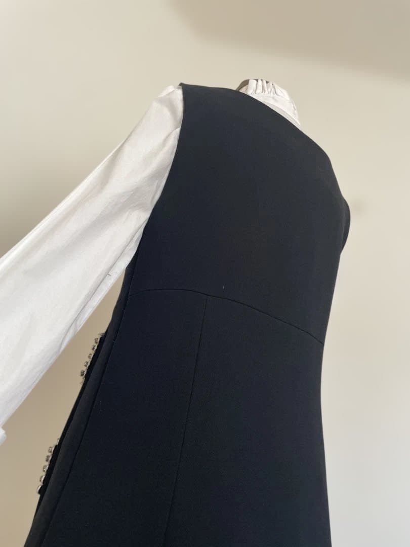 【PRADAプラダ】ビジューモチーフBLACKドレス　イタリア製　42サイズ