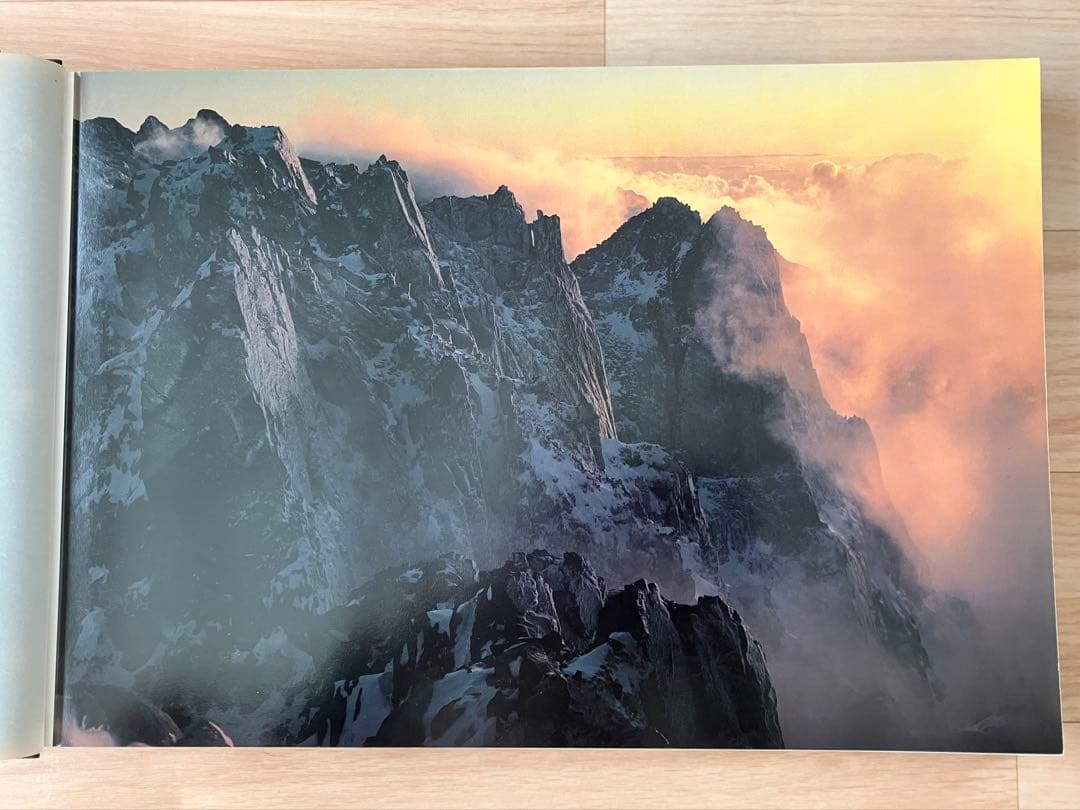 山-光と影　現代山岳写真家代表作集　写真集　山と渓谷社　大型本‼️