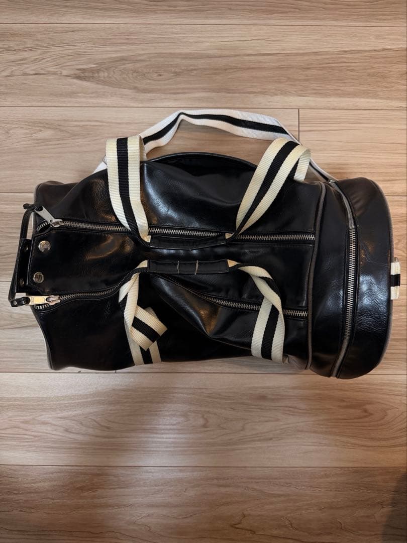 Fred Perry Classic Barrel Bag ボストンバッグ 黒