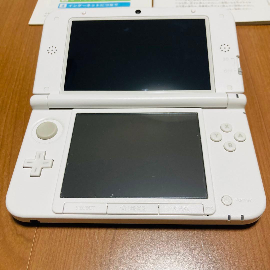 ニンテンドー3DS LLミント×ホワイト生産終了　付属品有　充電器付入手困難