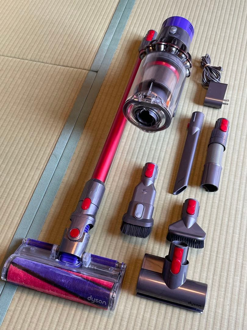 dyson スティッククリーナー ダイソン　sv12 v10 動作品