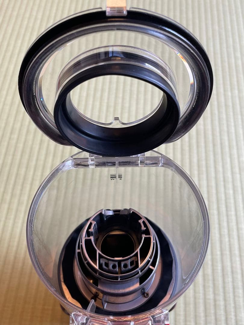 dyson スティッククリーナー ダイソン　sv12 v10 動作品