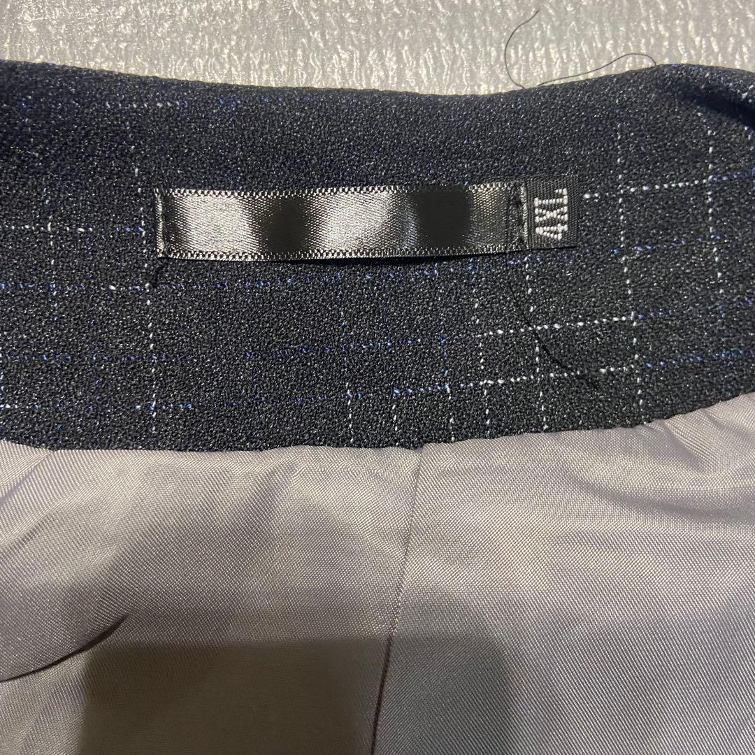 メンズ デザインスーツ3点 大きい4XL 新品 未使用 線柄 ダークグレー