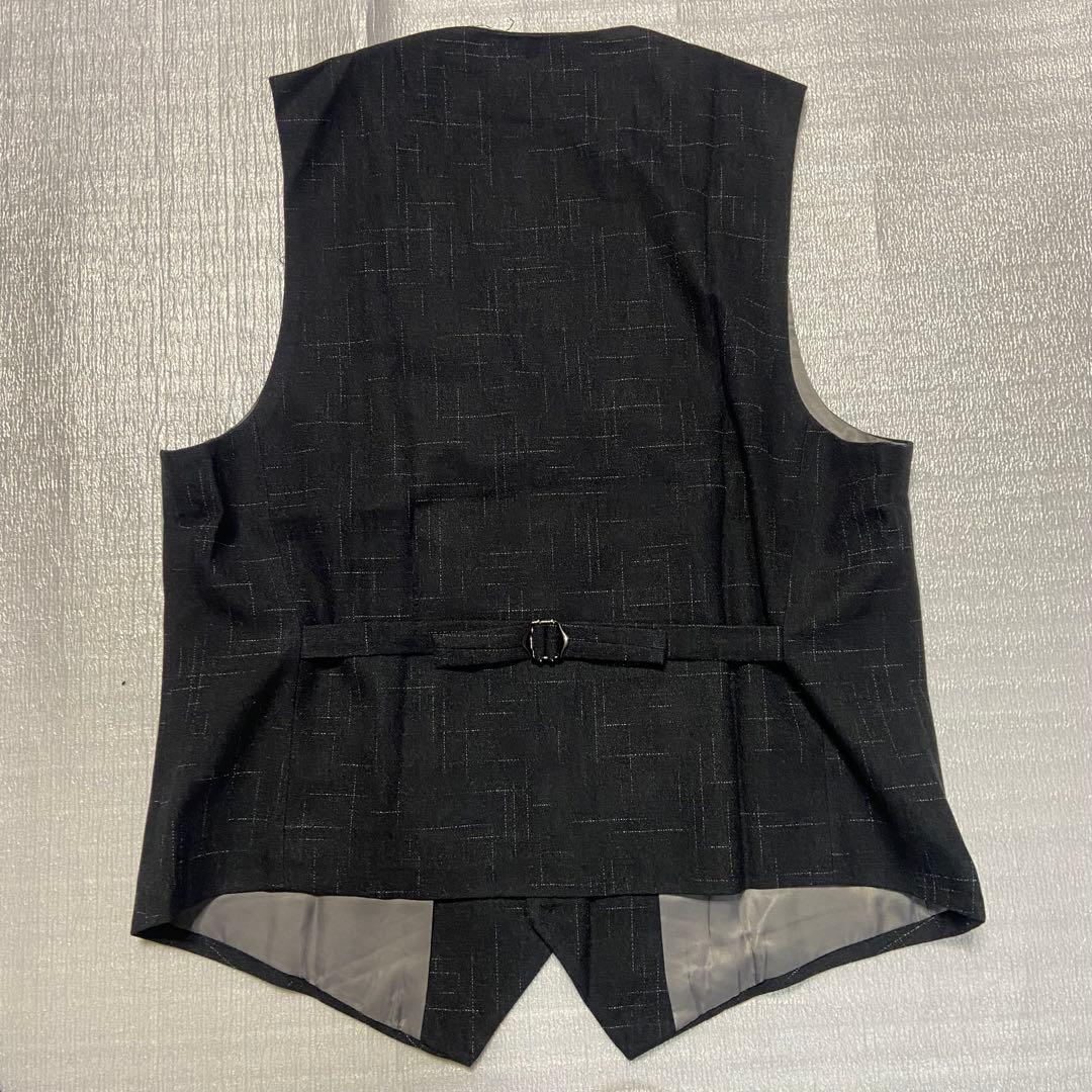 メンズ デザインスーツ3点 大きい4XL 新品 未使用 線柄 ダークグレー