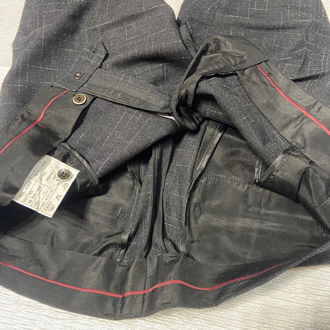 メンズ デザインスーツ3点 大きい4XL 新品 未使用 線柄 ダークグレー