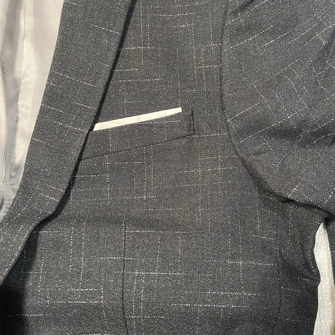 メンズ デザインスーツ3点 大きい4XL 新品 未使用 線柄 ダークグレー