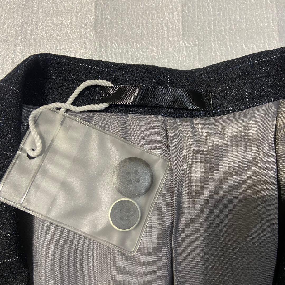 メンズ デザインスーツ3点 大きい4XL 新品 未使用 線柄 ダークグレー