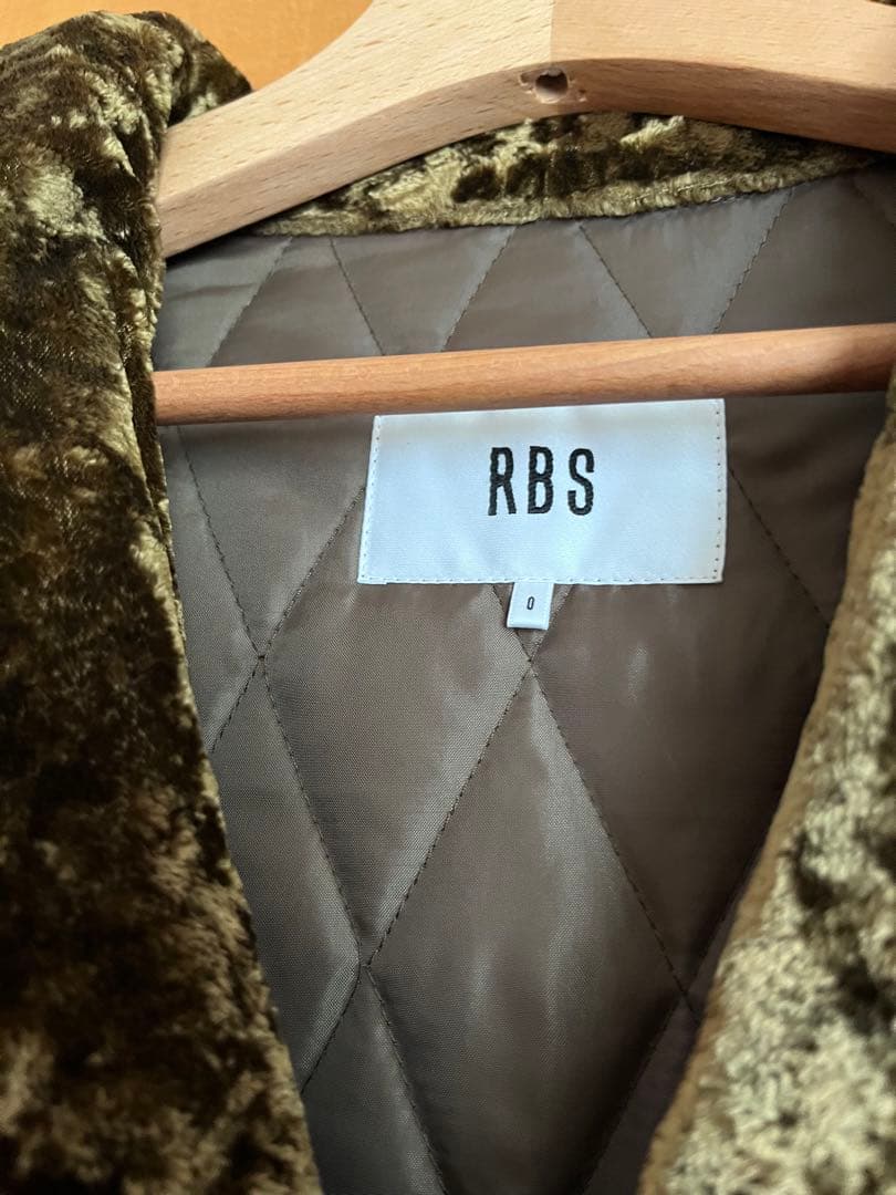 美品　RBS キルティングAラインコート　カーキ