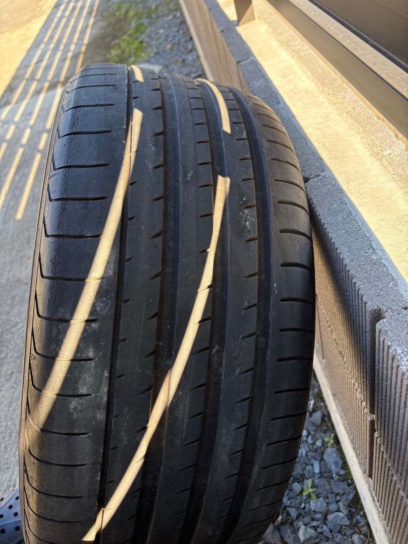ヨコハマ ADVAN Sport V105 255/40R20 ①