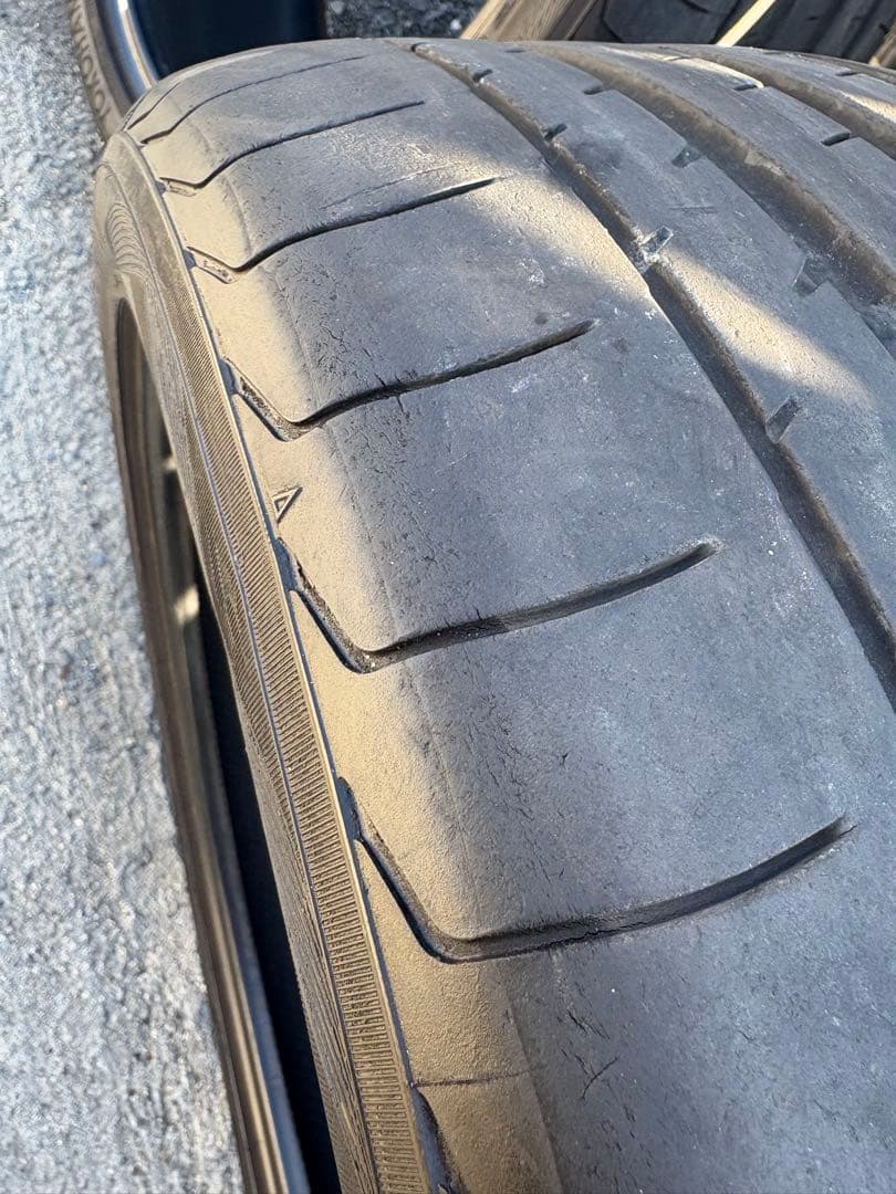 ヨコハマ ADVAN Sport V105 255/40R20 ①