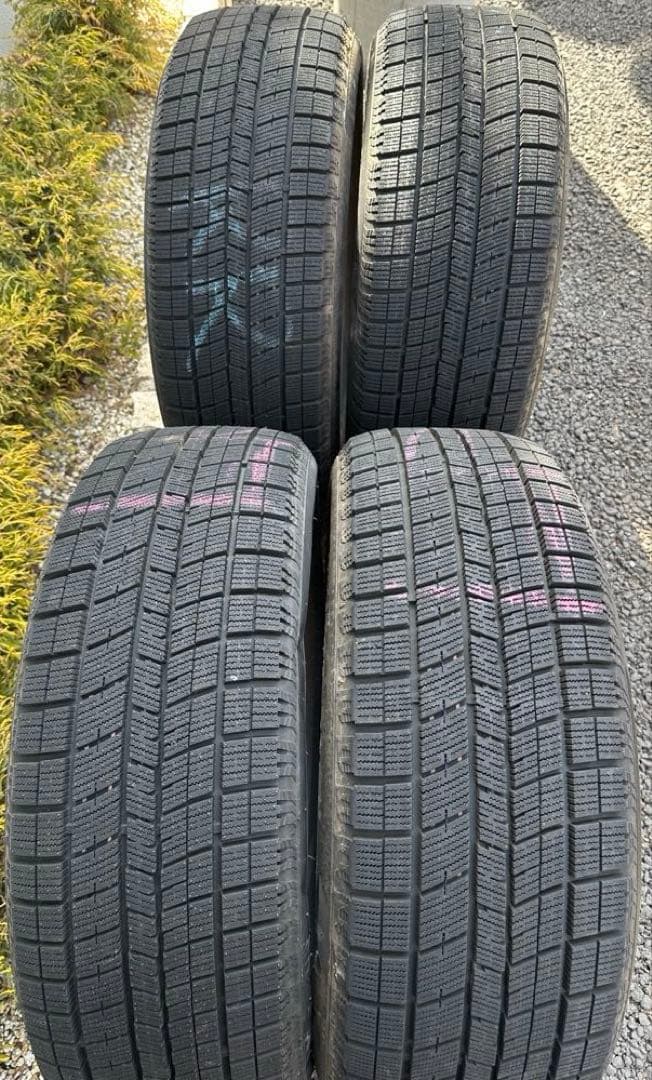 【送料無料】ナンカン　スタッドレスタイヤAW-1 235/55R18 4本セット