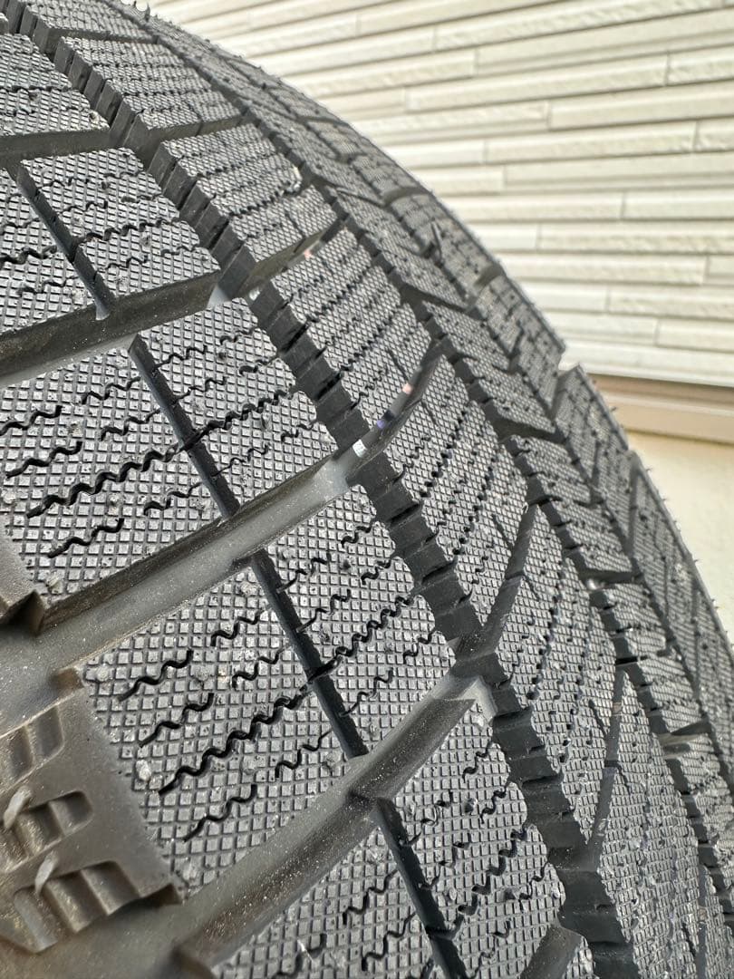【送料無料】ナンカン　スタッドレスタイヤAW-1 235/55R18 4本セット