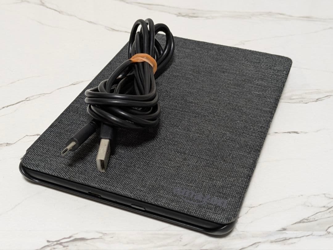 Kindle　第10世代　カバー付き