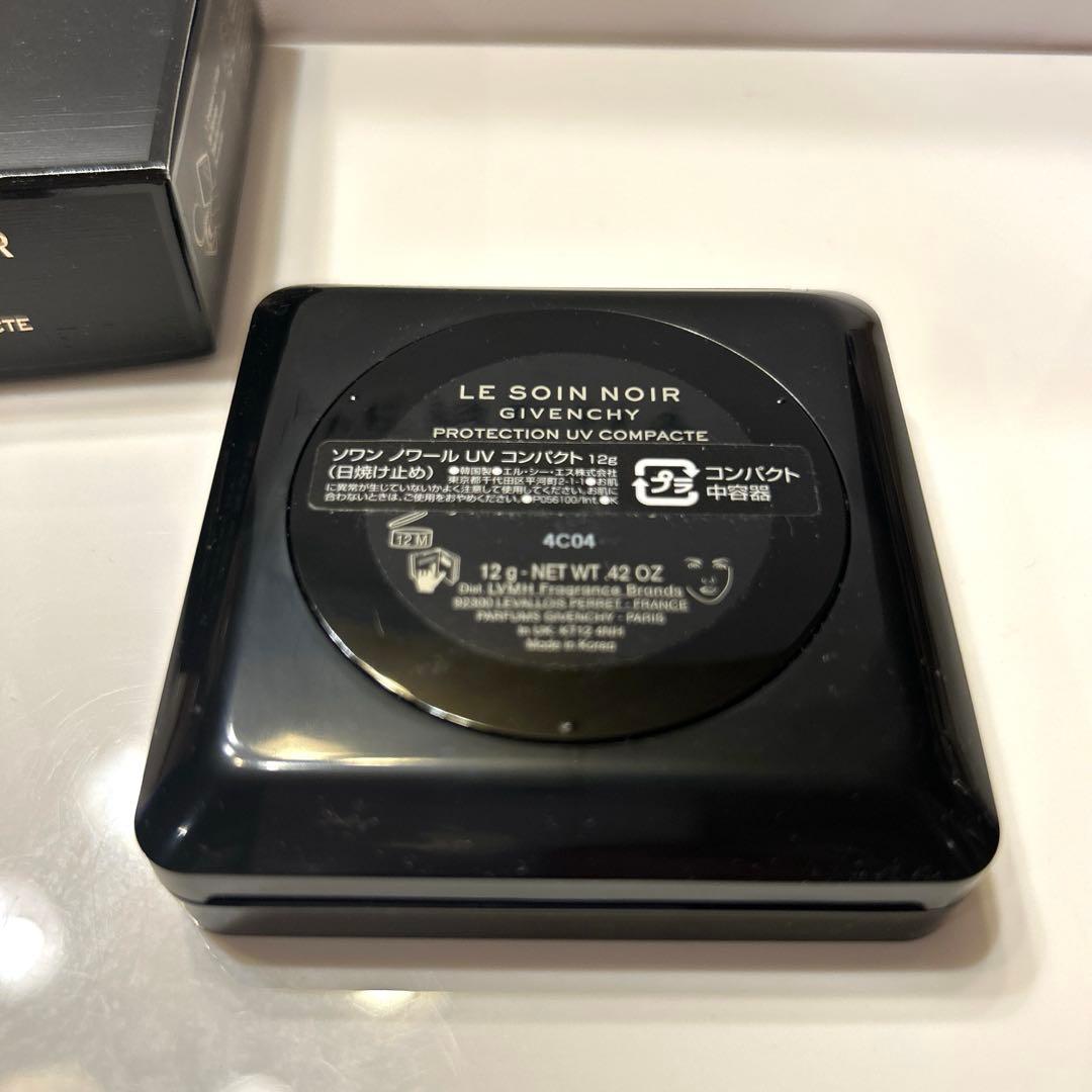 ジバンシー ソワン ノワール UVコンパクト美品‼️