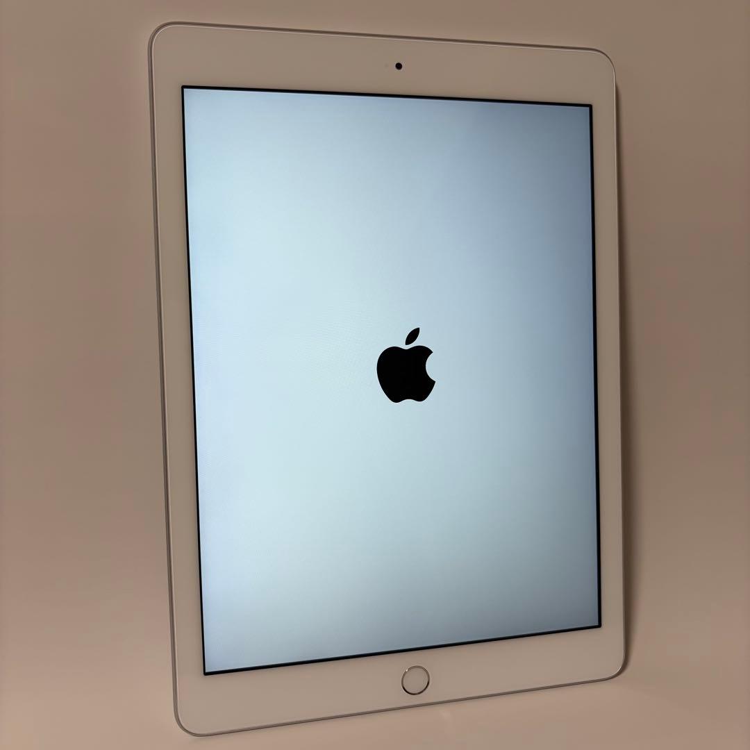 Apple iPad 10.2インチ 第6世代 A1893 シルバー