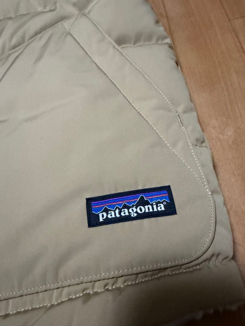 patagonia リバーシブル　ベスト