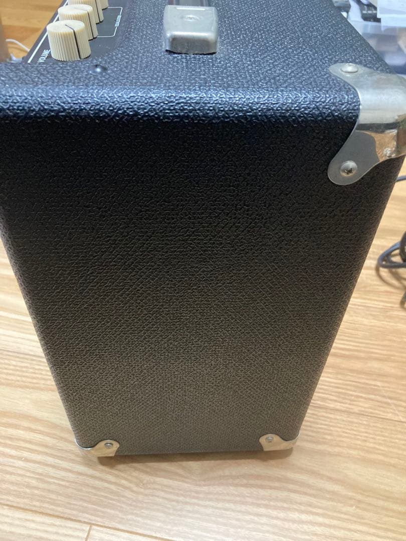 E) Fender Rumble 15 ベースアンプ