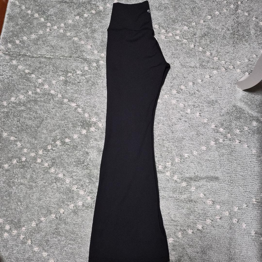 スカーラ、フレア ヨガパンツ