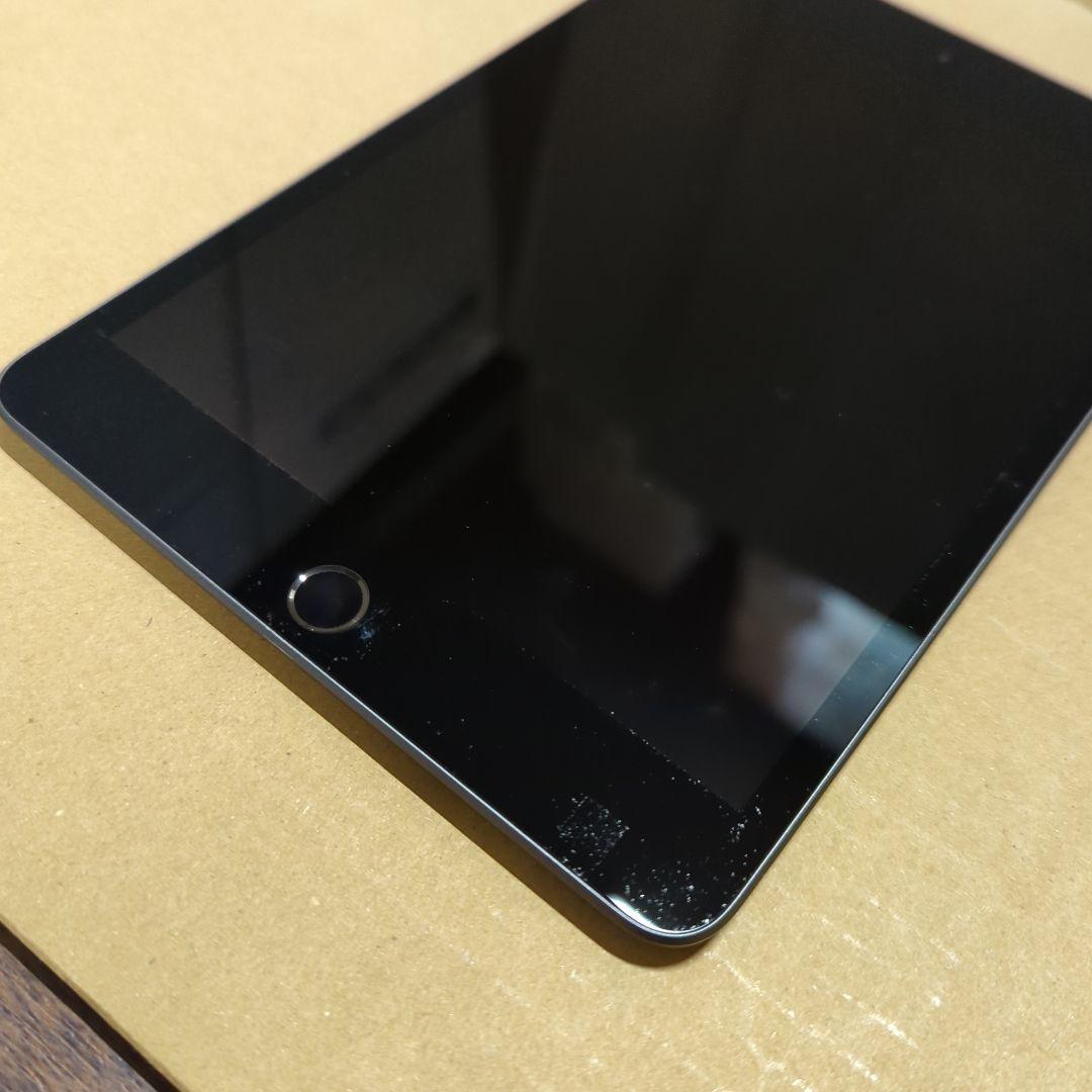 P*n様 Apple iPad mini(第５世代) Wi-Fi256GBスペー