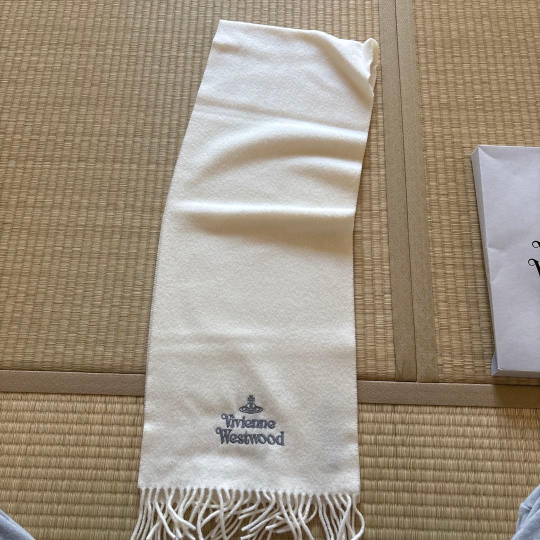Vivienne Westwood ホワイト マフラー