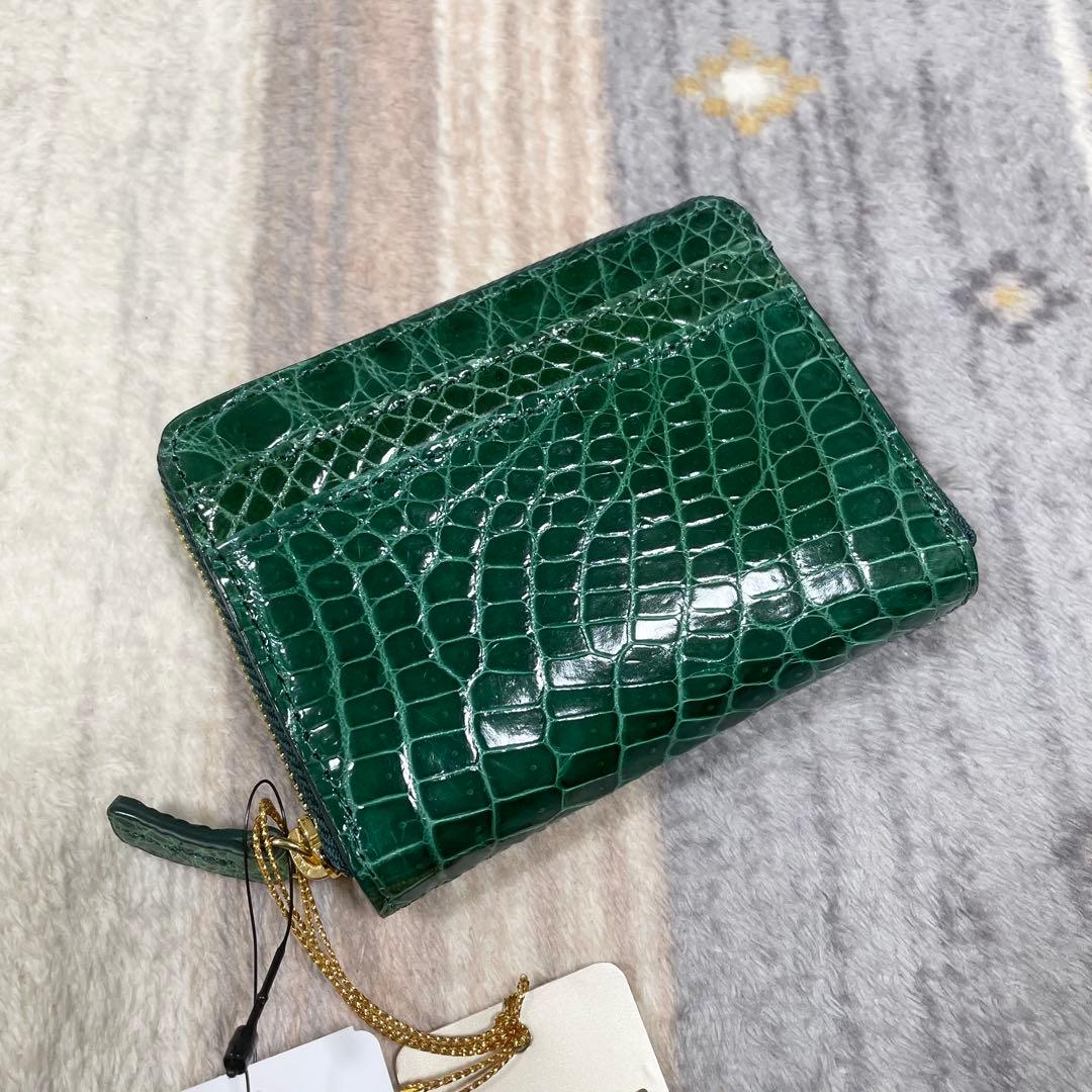 新品未使用品タグ付き　シャイニングクロコダイルグリーン　折り財布　ワニ革