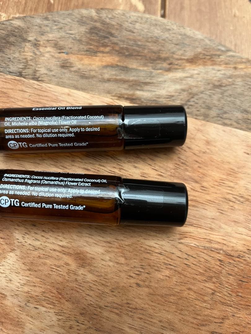 ＊【新品】＊ドテラdoTERRA オスマンタスタッチ/マグノリアタッチロールオン