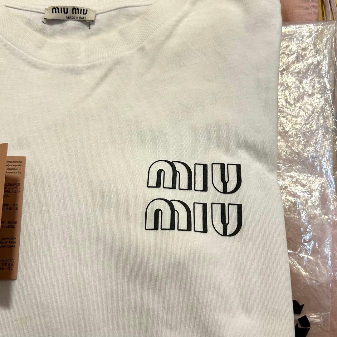 A*A様 正規品 miumiu ロゴtシャツ 白t xsサイズ