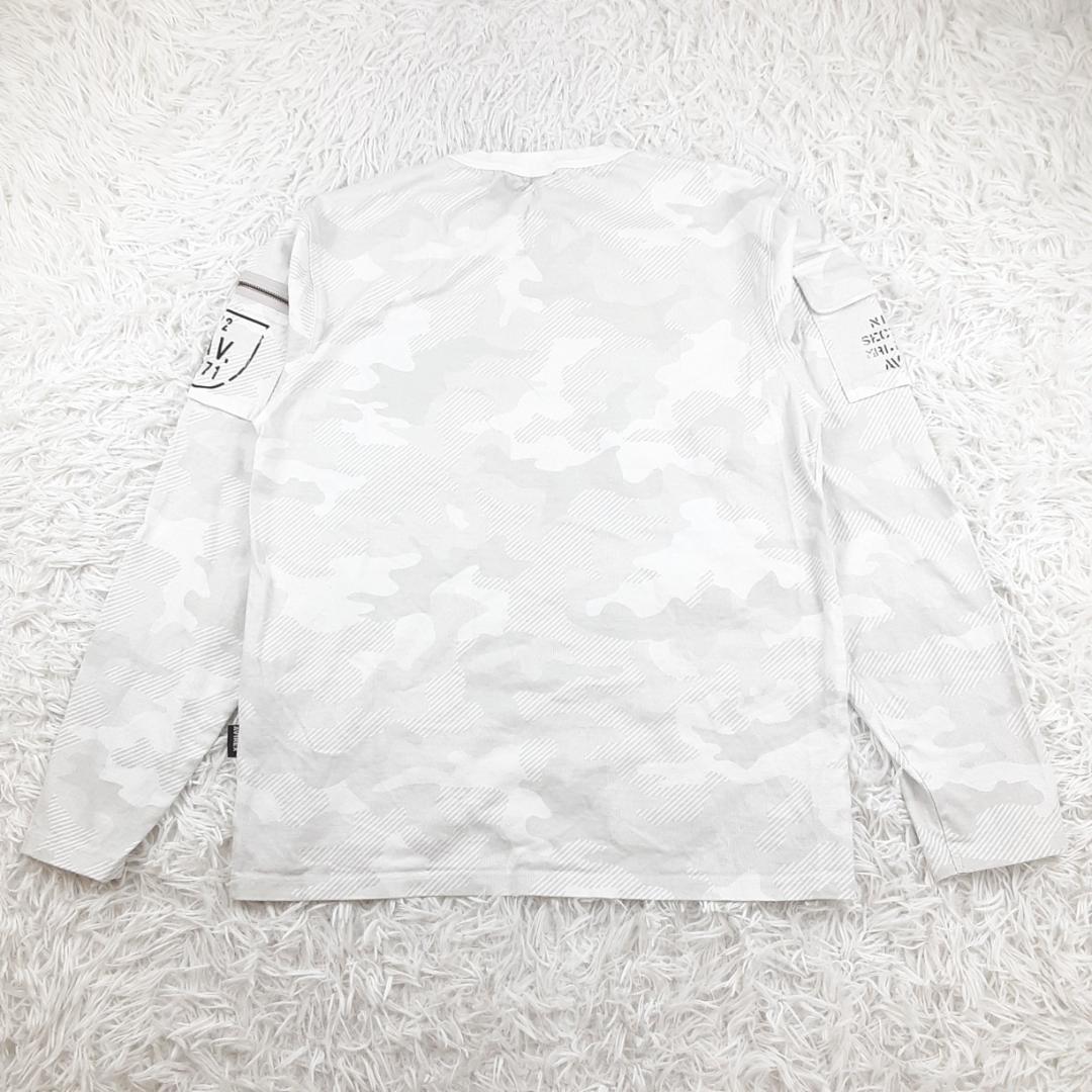 美品◎AVIREX アヴィレックス 長袖Tシャツ ロンT カモフラ柄 ワッペン