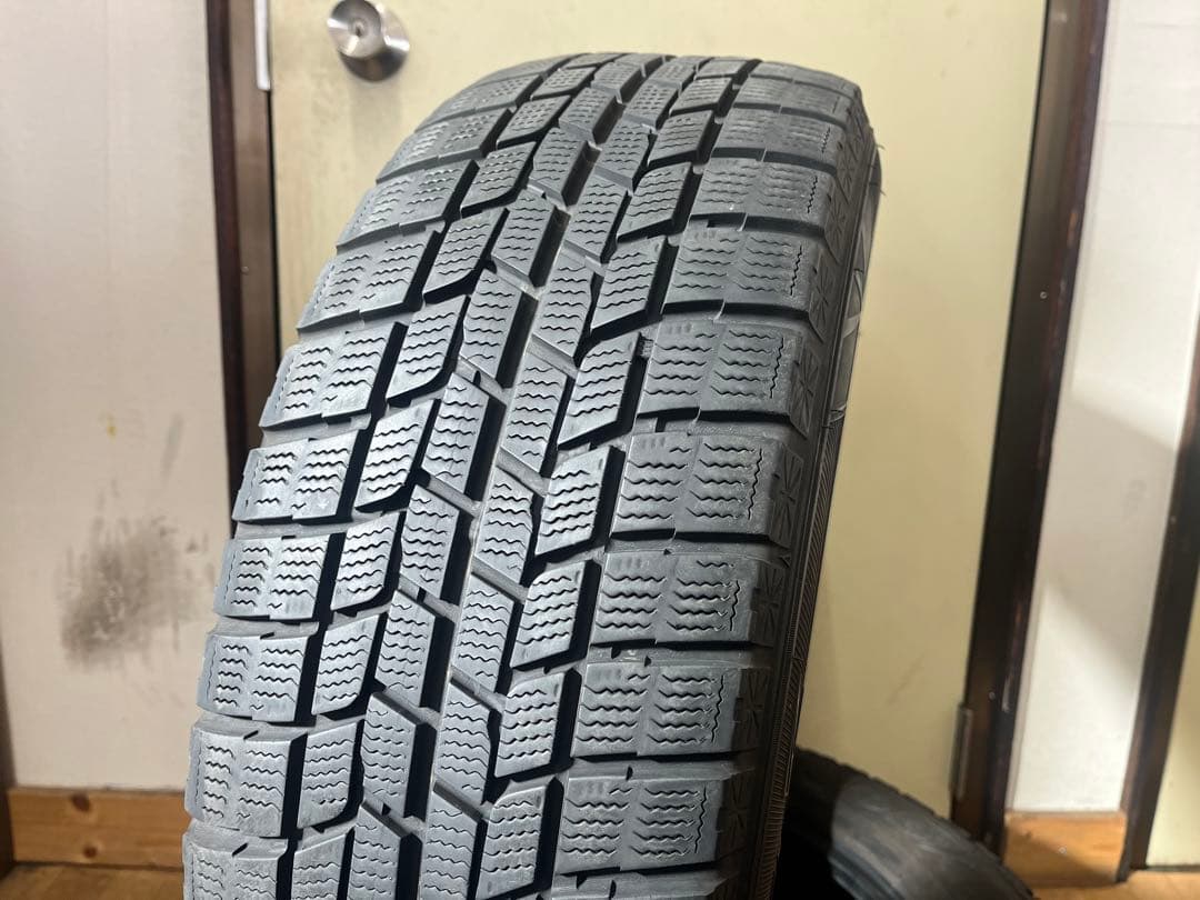 期 2020年製 グッドイヤー 中古冬タイヤ 225/60R17 4本セット