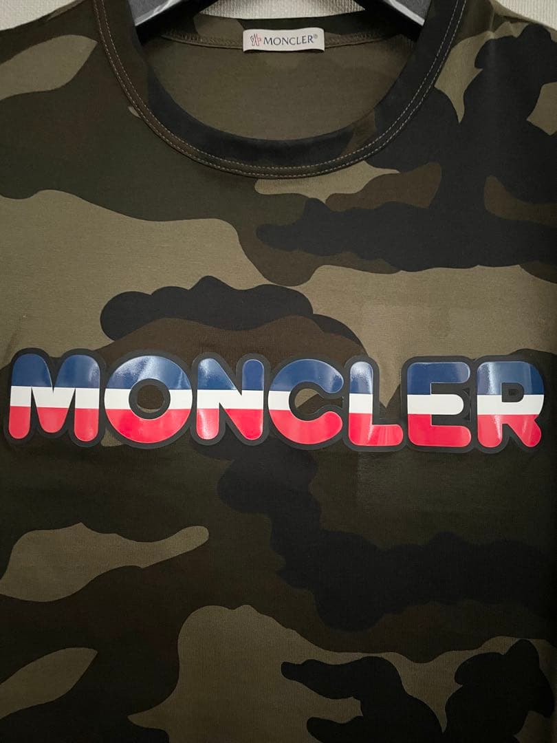 ヨ*ギ様 モンクレール　迷彩柄Tシャツ M 新品未使用