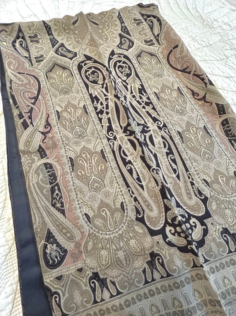 ETRO ペイズリー柄ストール ベージュ・黒・グレー