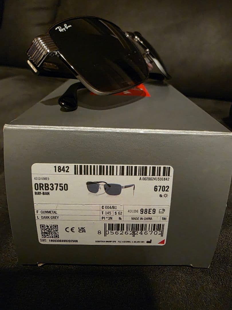新品　Ray-Ban RB3750 ダークグレー 新品　サングラス