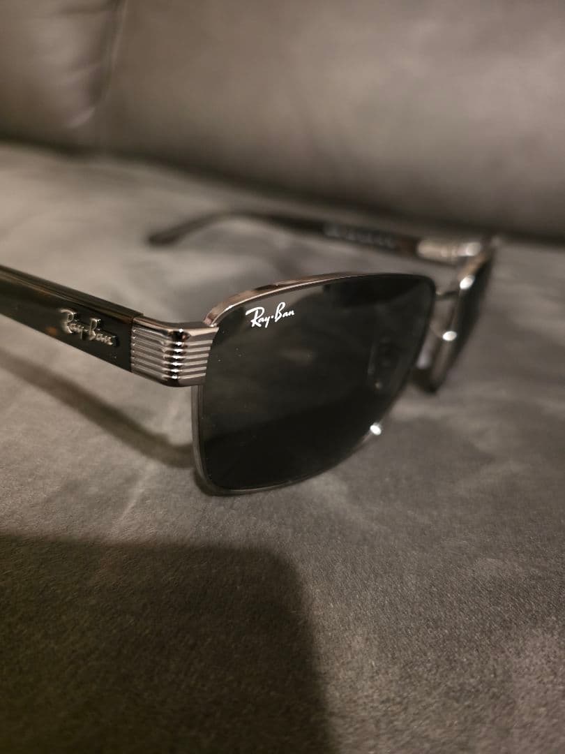 新品　Ray-Ban RB3750 ダークグレー 新品　サングラス