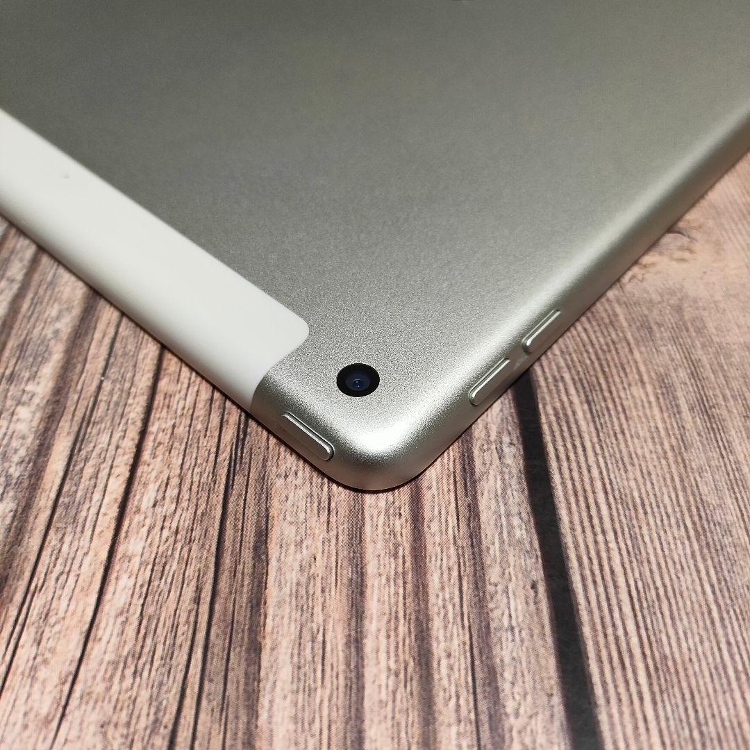 iPad 第7世代 128GB SIMフリー シルバー バッテリー96%