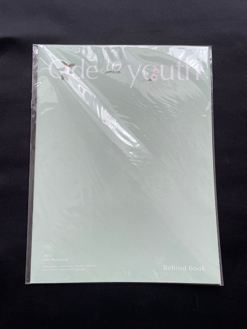 ATEEZ 1ST PHOTOBOOK ; Ode to youth ＋購入特典