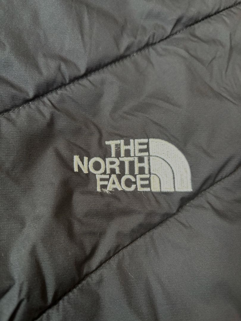 THE NORTH FACE フード付きダウン 黒　ベビーブランケット