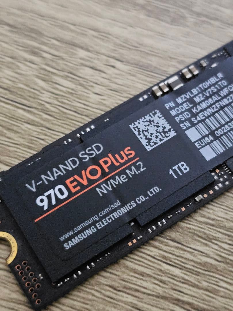 内蔵型SSD SAMSUNG 970 EVO PLUS 1TB M.2 SSD