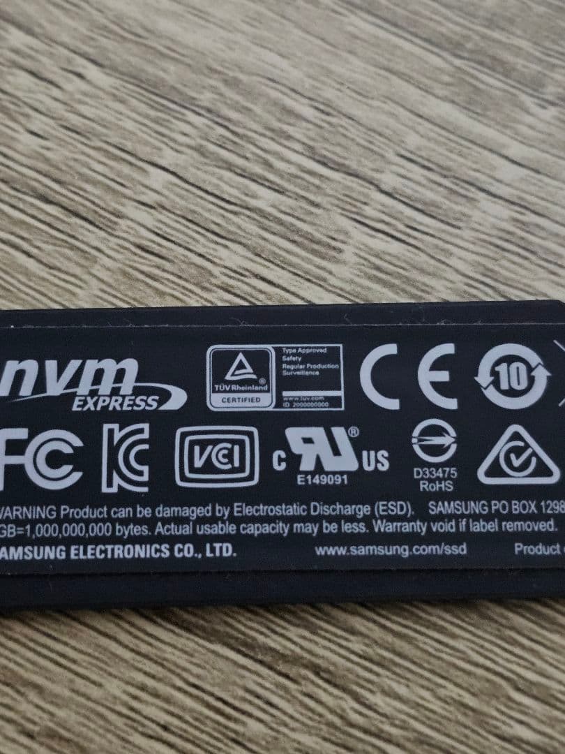 内蔵型SSD SAMSUNG 970 EVO PLUS 1TB M.2 SSD