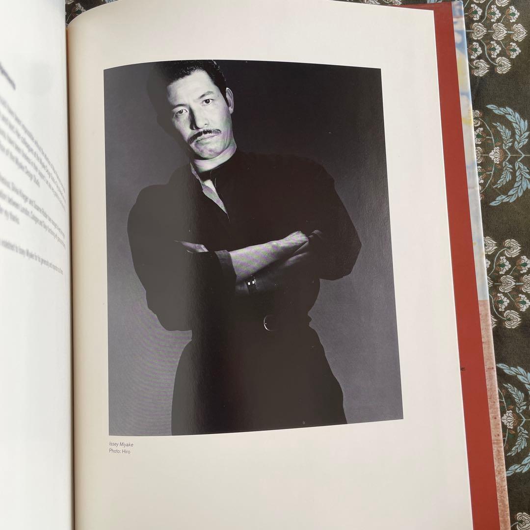 値下げ！希少本 イッセイミヤケ ISSEY MIYAKE 写真集 TASCHEN