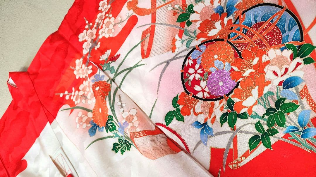 正絹　お宮参り(産着、初着、祝着)　七五三　子供着物 　女の子　柄衿襦袢付き