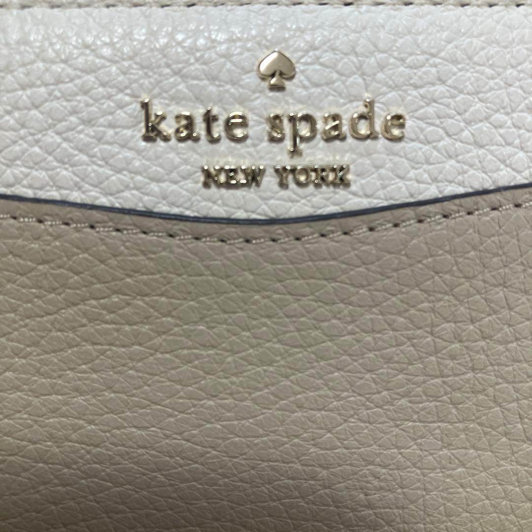 【美品】kate spade New York二つ折り 長財布