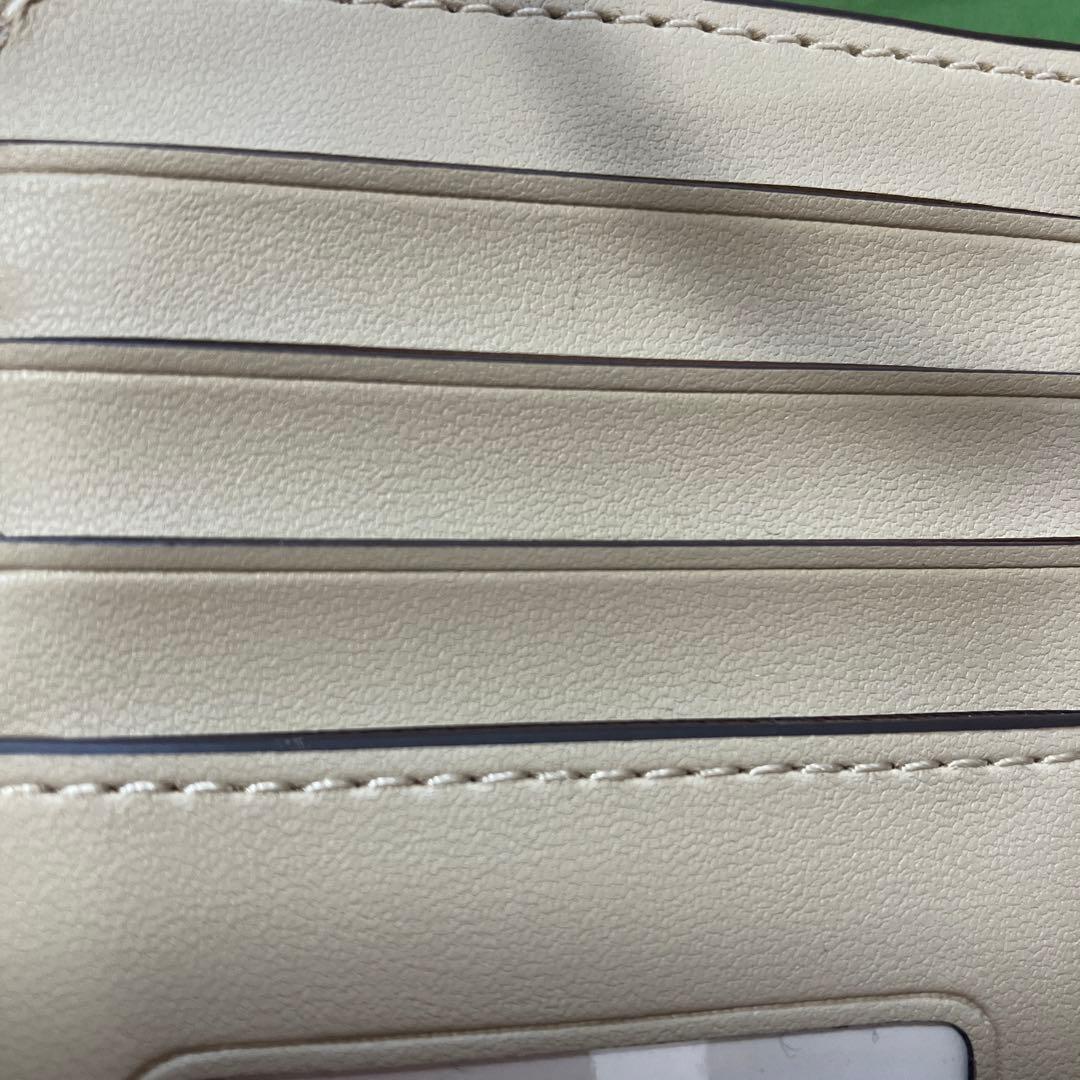 【美品】kate spade New York二つ折り 長財布