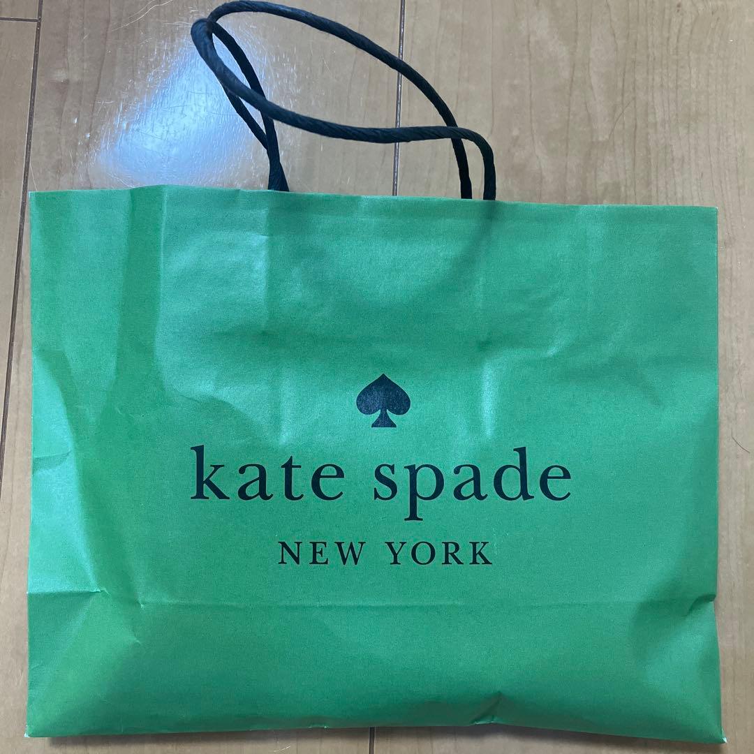 【美品】kate spade New York二つ折り 長財布