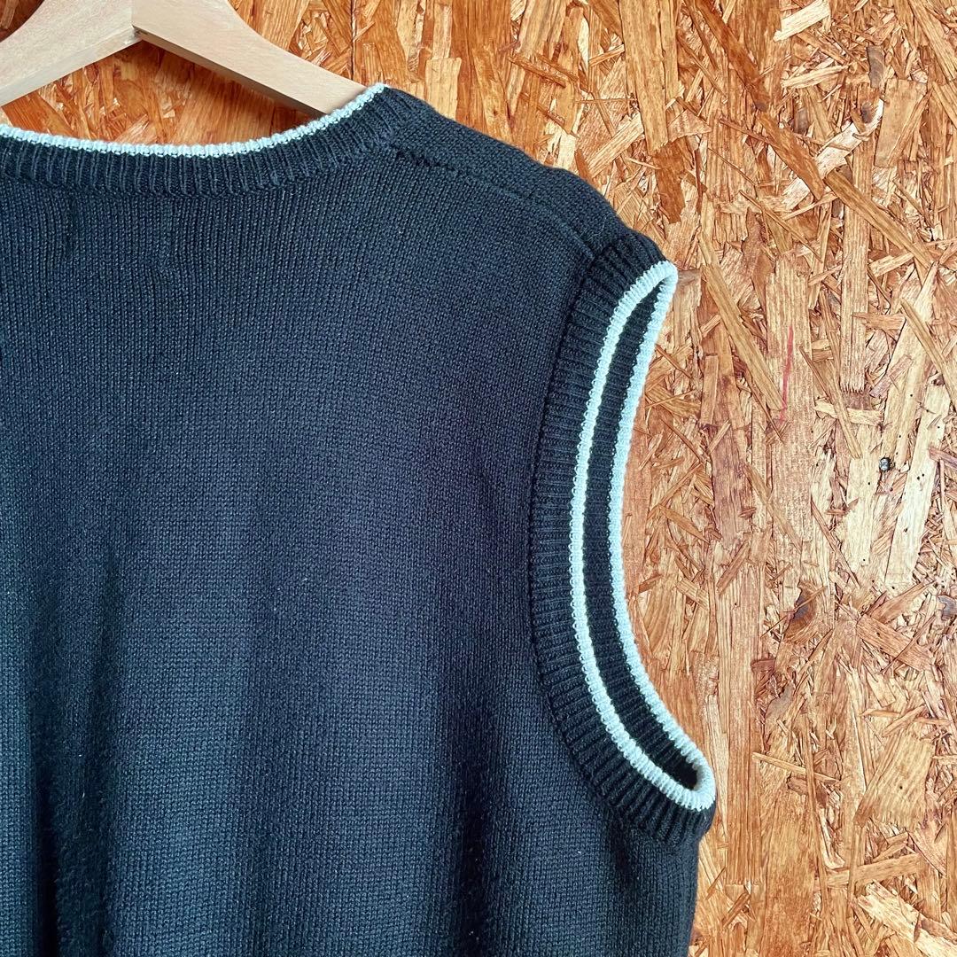 90s OLD NIKE 白タグ コットンニットベスト スウッシュロゴ 刺繍 黒