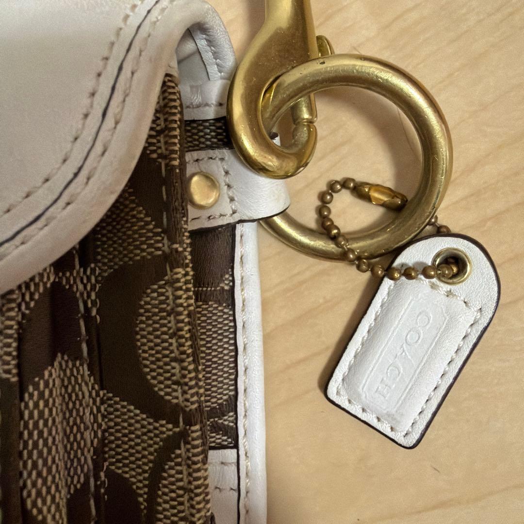 COACH ウエストバッグ ソーホー ワンショルダーバッグ　シグネチャー　白