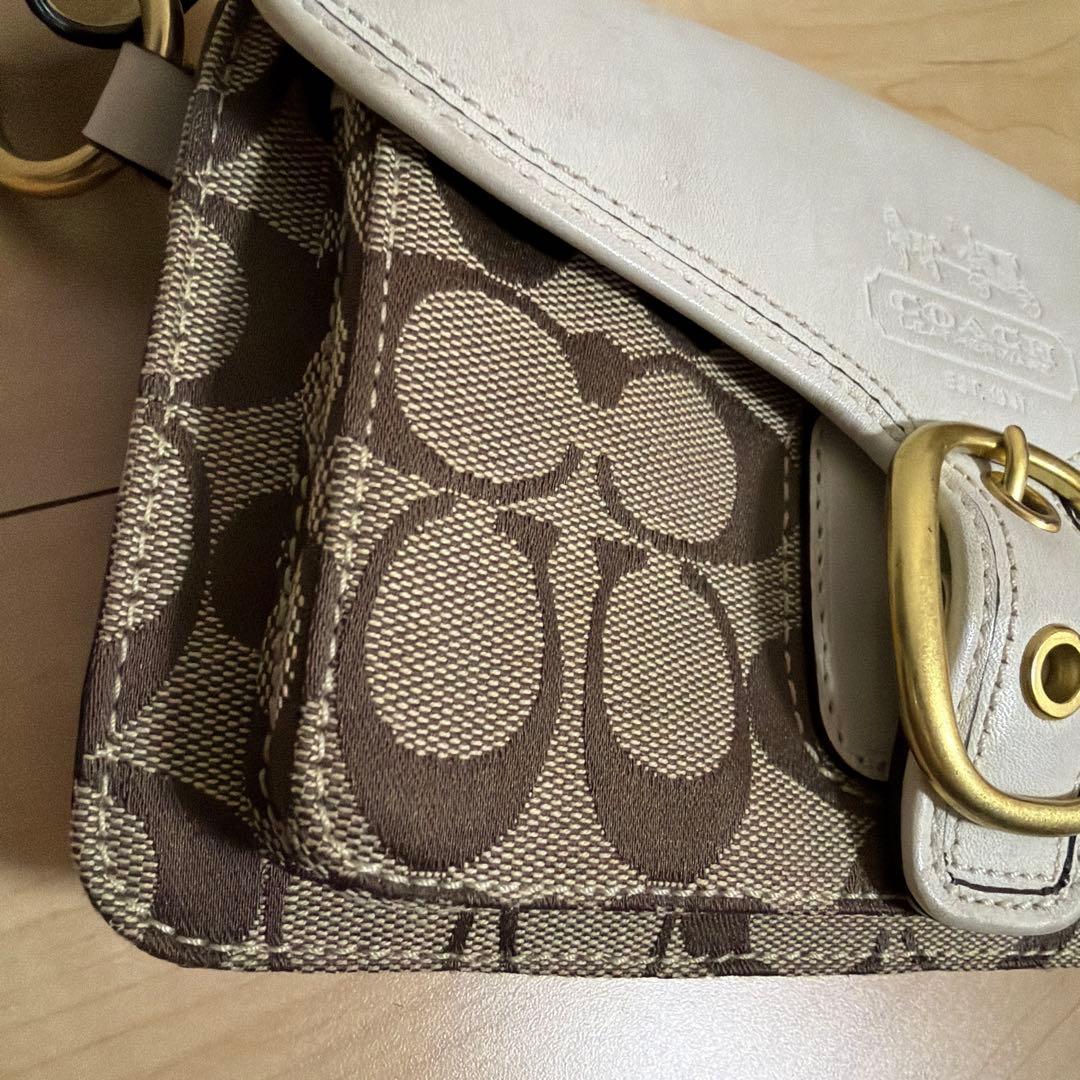 COACH ウエストバッグ ソーホー ワンショルダーバッグ　シグネチャー　白