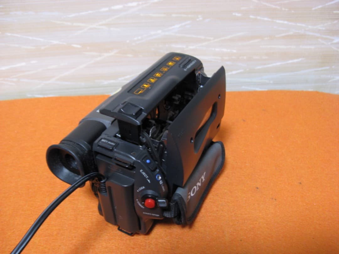 動作OK❗️☆SONYのHi8/8ミリビデオカメラ/CCD-TR910