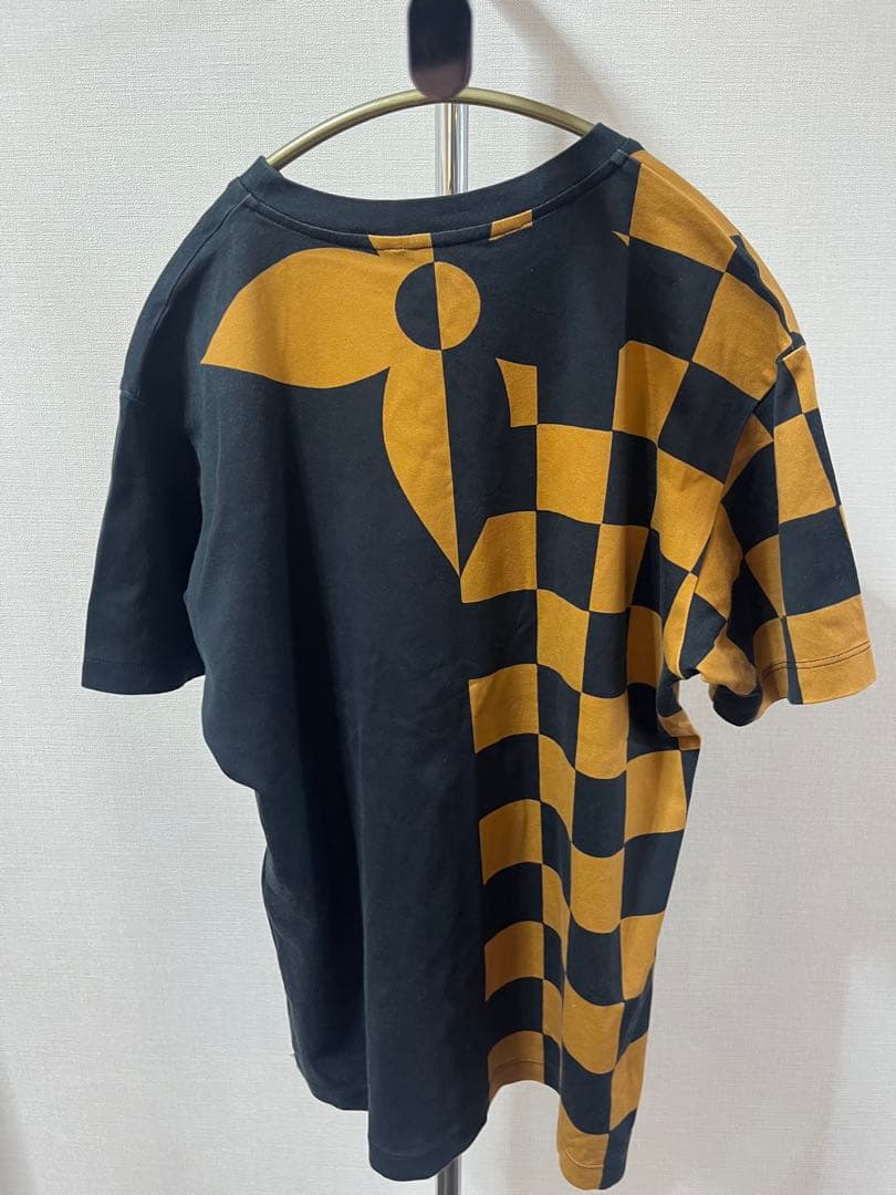 Louis Vuitton 半袖Tシャツ ブラック/ゴールド